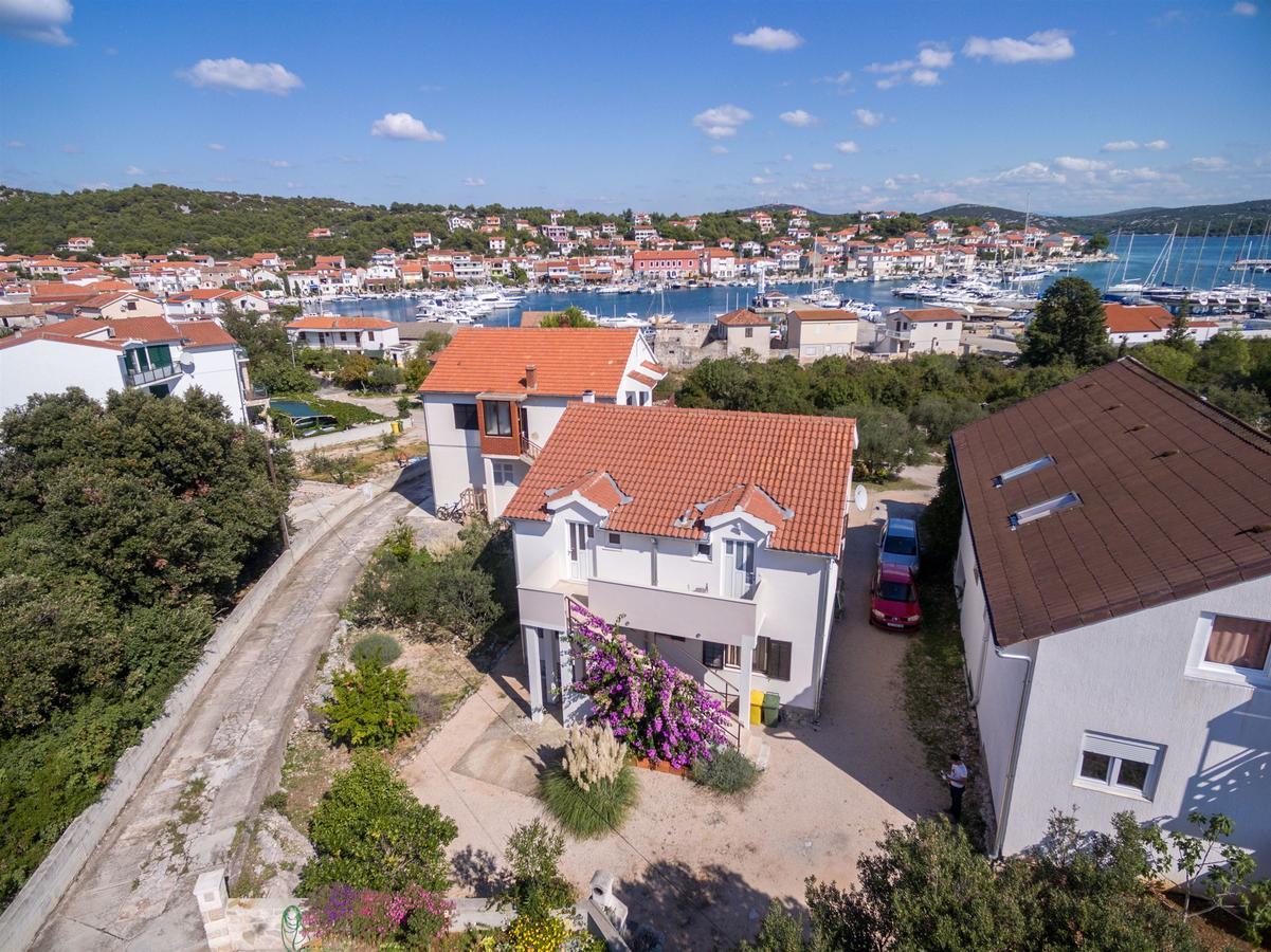 Apartment Lavanda Jezera Εξωτερικό φωτογραφία