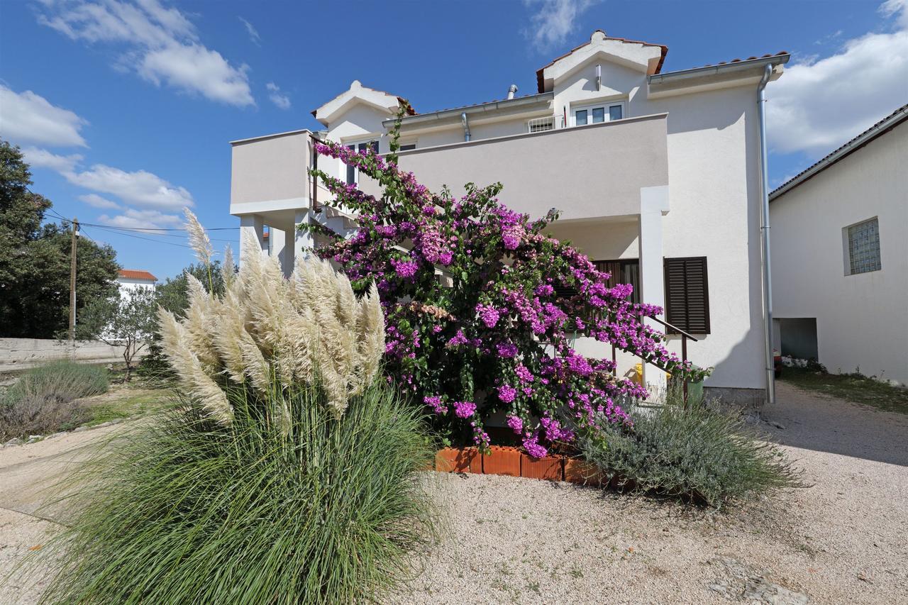 Apartment Lavanda Jezera Εξωτερικό φωτογραφία