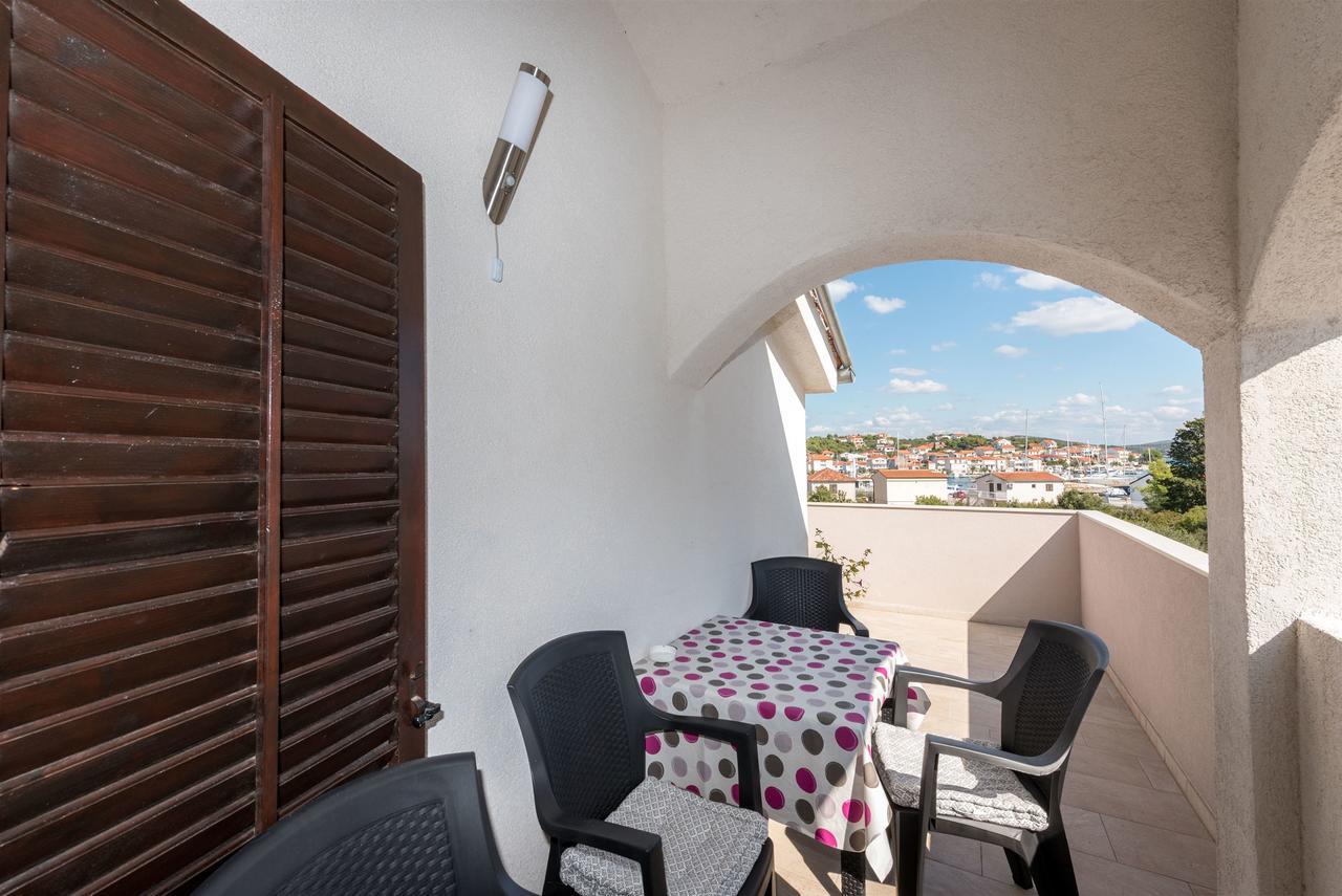 Apartment Lavanda Jezera Εξωτερικό φωτογραφία