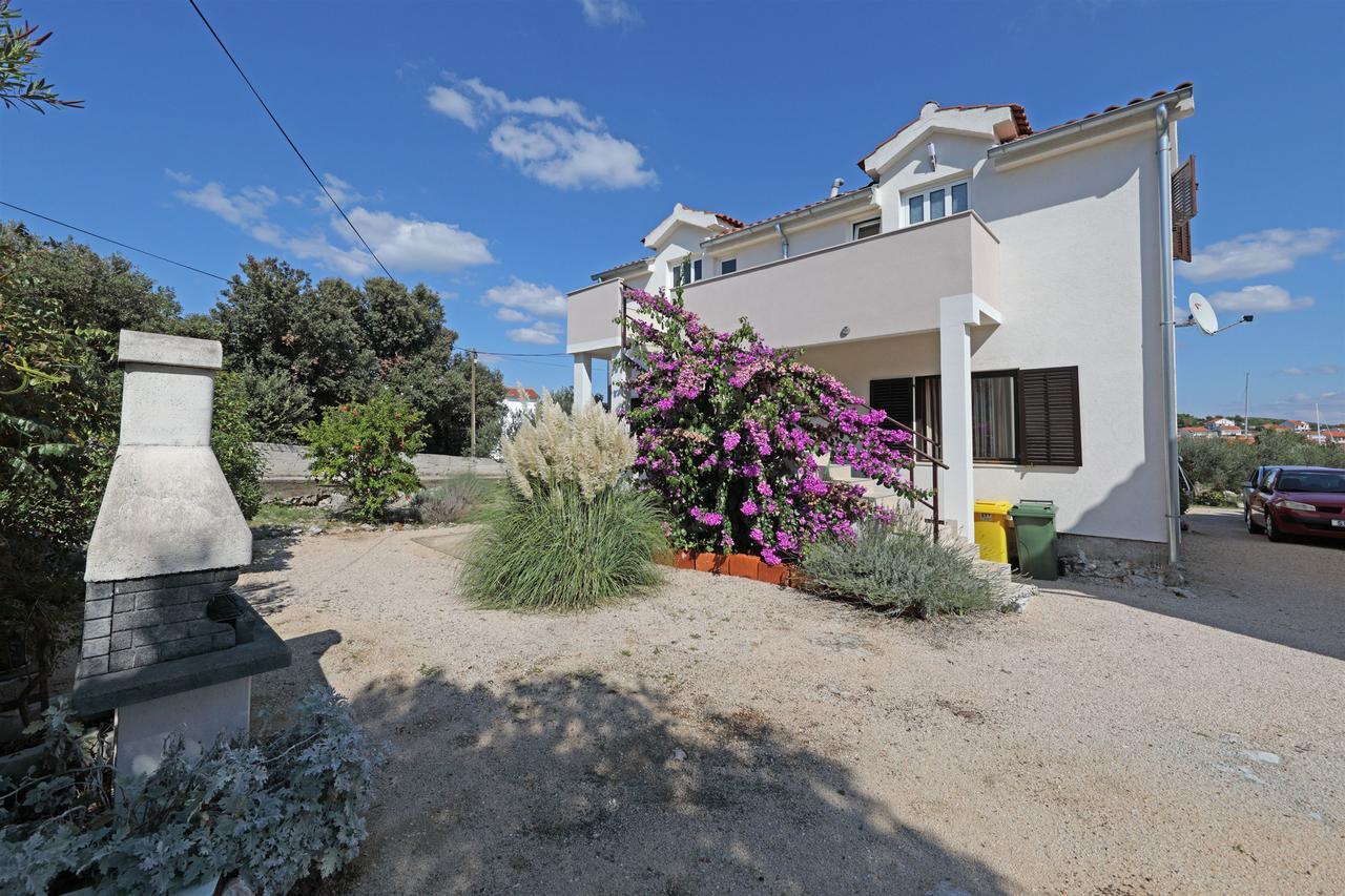 Apartment Lavanda Jezera Εξωτερικό φωτογραφία