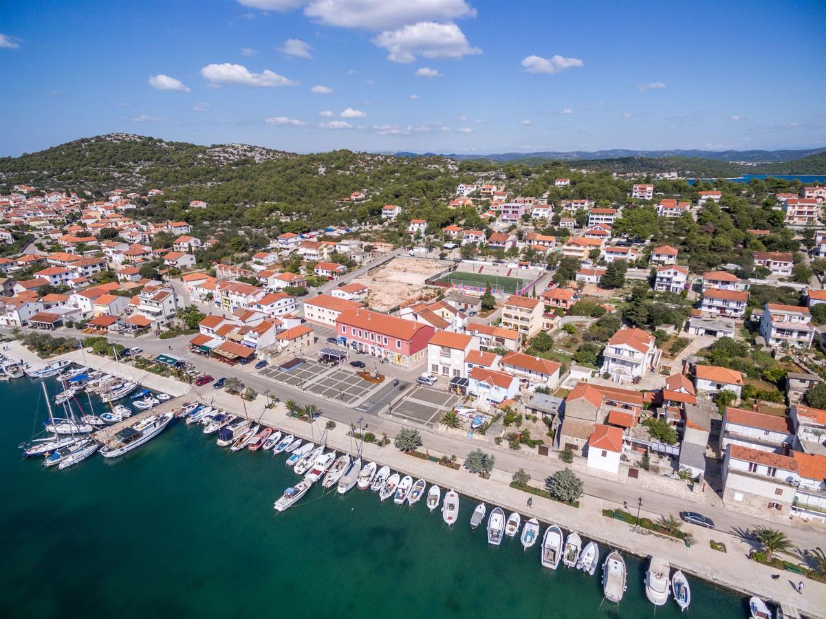 Apartment Lavanda Jezera Εξωτερικό φωτογραφία