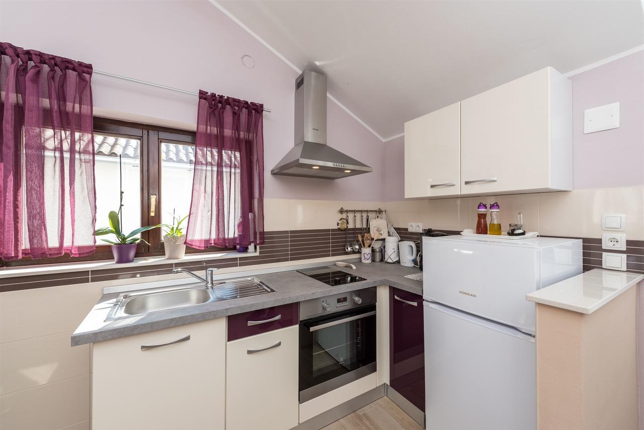 Apartment Lavanda Jezera Εξωτερικό φωτογραφία